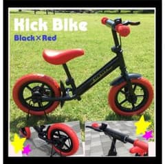 新品!!ペダルなし自転車/ストライダー風バランスバイク/足けりバイク/黒赤のサムネイル