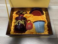 中国茶器セット（木製の茶道具付き）のサムネイル