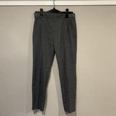 UNIQLO グレー スラックス パンツのサムネイル