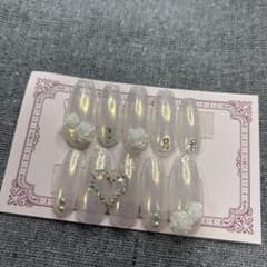 ネイルチップ／バラネイル／ローズネイル／秋ネイル／冬ネイル／ラメグラデーションのサムネイル