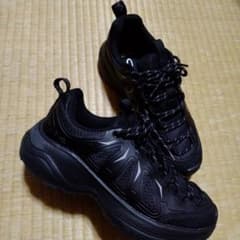 ブラック スニーカー 24.5cm EEEのサムネイル