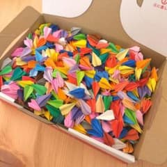 ☆みぃちゃん画面☆折り鶴　千羽鶴　ハンドメイド ハンドメイド♡折り紙♡ミニ鶴♡千羽鶴♡1000羽まとめ売り♡② - メルカリ