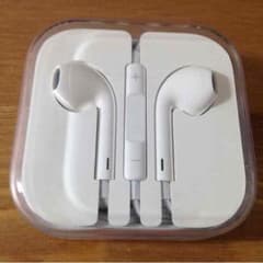 iPhone純正イヤフォンのサムネイル