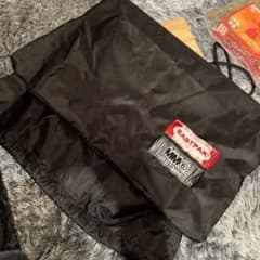 EASTPAKのサムネイル