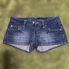 レディース デニムショートパンツ ラインストーン付きのサムネイル
