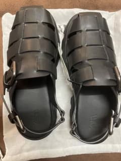 ZARA グルカサンダル ブラックのサムネイル