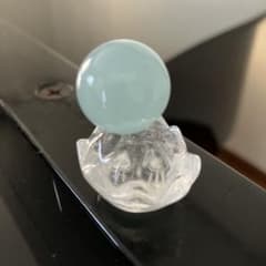 水晶 蓮彫り 天然石台座 アクアマリンスフィア付き！ 天然石置物 Z142