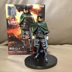 開封品　プライズフィギュア　進撃の巨人　リヴァイのサムネイル