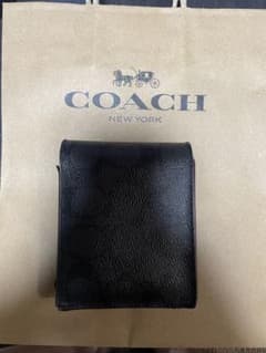 格安！ COACH 二つ折り財布のサムネイル