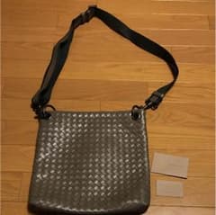 お値下げ！BOTTEGA VENETA＊ショルダーバッグのサムネイル