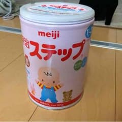送料込☆缶ミルク 820gのサムネイル