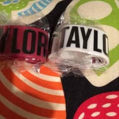 TaylorSwift ラバーバンド REDのサムネイル