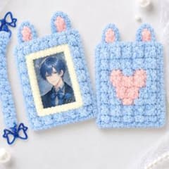 もこもこのトレカケース ハンドメイド 青うさぎのサムネイル