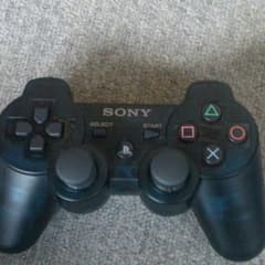 PS3純正コントローラー（メタルギアライジングver非売品）のサムネイル