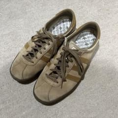 adidas TOBACCO スニーカー ベージュ　ブラウンのサムネイル