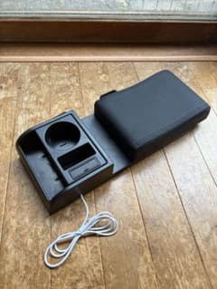 汎用センターアームレスト コンソールボックスのサムネイル