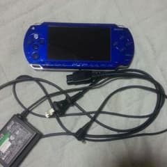 PSP本体と充電器付きのサムネイル