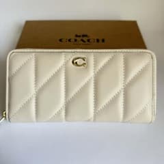 新品　タグ付き　未使用　レシート付き　コーチ COACH 財布 キルティング　白 COACH コーチ 長財布 C8570 新品 未使用 上品 キルティング 白 - メルカリ