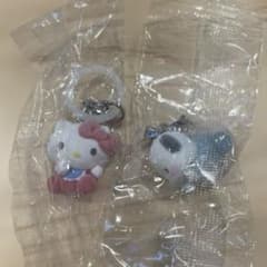 サンリオキャラクターズ ふわふわめじるしアクセサリー Baby キティポチャッコのサムネイル