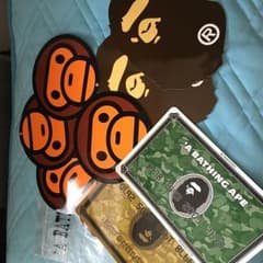 A・BATHING APE ステッカーのサムネイル