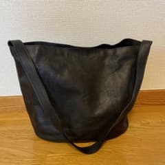 チョコ様専用KOHORO 革ショルダーバッグ 黒のサムネイル