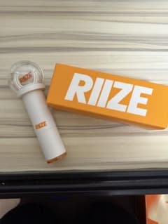 RIIZE 応援棒リップ ペンライト型リップ