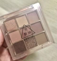 【大人気!!】海外アイシャドウ♡新品未使用♡のサムネイル