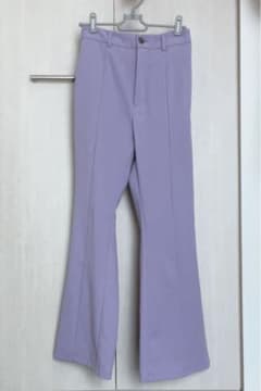 ラベンダー フレアパンツ GU パープル　パンツのサムネイル