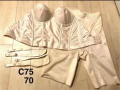 Four Sis&Co.フォーシスアンドカンパニー ブライダルインナーセットのサムネイル