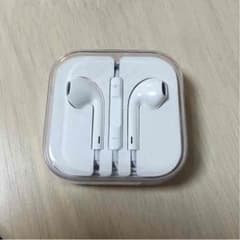 i phone 純正イヤホン ☆ 新品のサムネイル