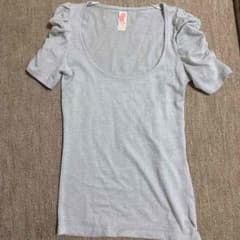 ZARAパフスリーブTシャツのサムネイル