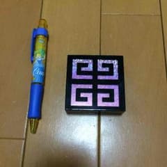 値下げ‼︎ ジバンシー☆フェイスパウダーのサムネイル