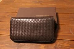 値下げしました。BOTTEGA VENETA ボッテガ ラウンドファスナーのサムネイル
