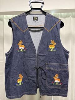 Needles デニムベスト キノコ刺繍 バタフライ インディゴ Sサイズ Needles デニムベスト キノコ刺繍 バタフライ インディゴ Sサイズ