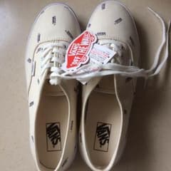 送料無料❤️VANSレディーススニーカー❤️未使用品のサムネイル