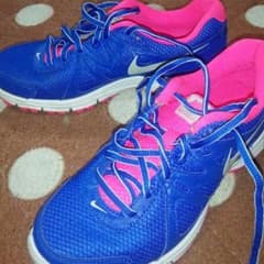 NIKE　adidas　Reebokのサムネイル