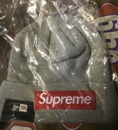 ビーニー Supreme x New Era box logo beanieのサムネイル