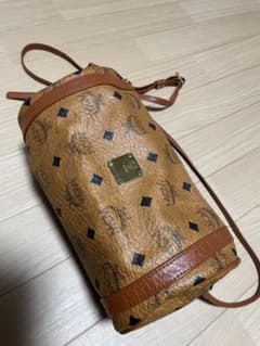 ［1089MCM　エムシーエム ショルダーバック　筒形　ヴィセトス柄のサムネイル