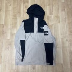 【韓国/ホワイトレーベル】THE NORTH FACE マウンテンパーカーのサムネイル