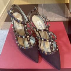 VALENTINO GARAVANI ロックスタッズ パンプス 35のサムネイル