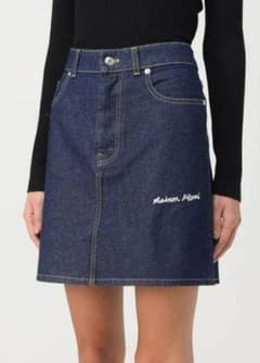 値下げ！【MAISON KITSUNE】Aラインデニムミニスカート 　サイズ25 値下げ！【MAISON KITSUNE】Aラインデニムミニスカート サイズ25