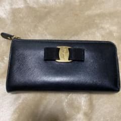 フェラガモ長財布のサムネイル
