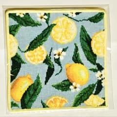 新品未使用品 FEILERフェイラーのタオルハンカチ レモンと葉柄です