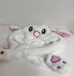 うさぎの被り物　JKのサムネイル