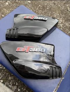 GT380 サイドカバー 左右セット - メルカリ