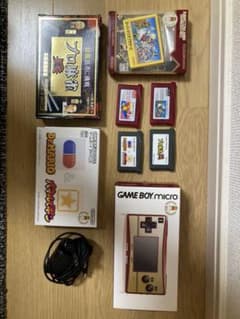 ゲームボーイミクロ　ファミコンカラーのサムネイル