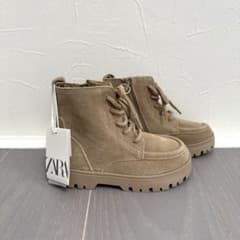 【新品未使用】ZARA キッズ ブーツ ベージュのサムネイル