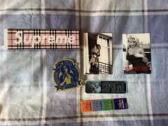 supreme ステッカーのサムネイル