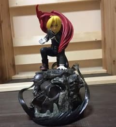 鋼の錬金術師 エドワード・エルリック フィギュア ずっしり重たいです。のサムネイル
