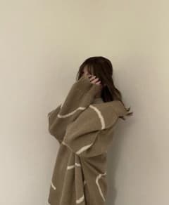 TOMA様専用　amiur nuance over size knitのサムネイル
